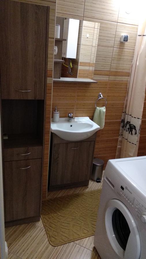 Agria Residence เอ็กเกอร์ ภายนอก รูปภาพ
